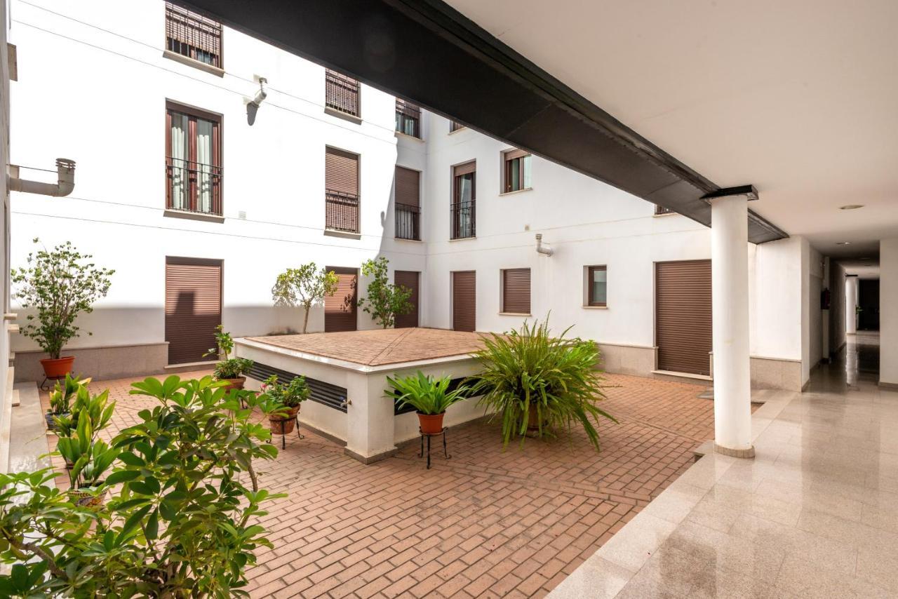 First Floor Near Macarena Church 세비야 외부 사진